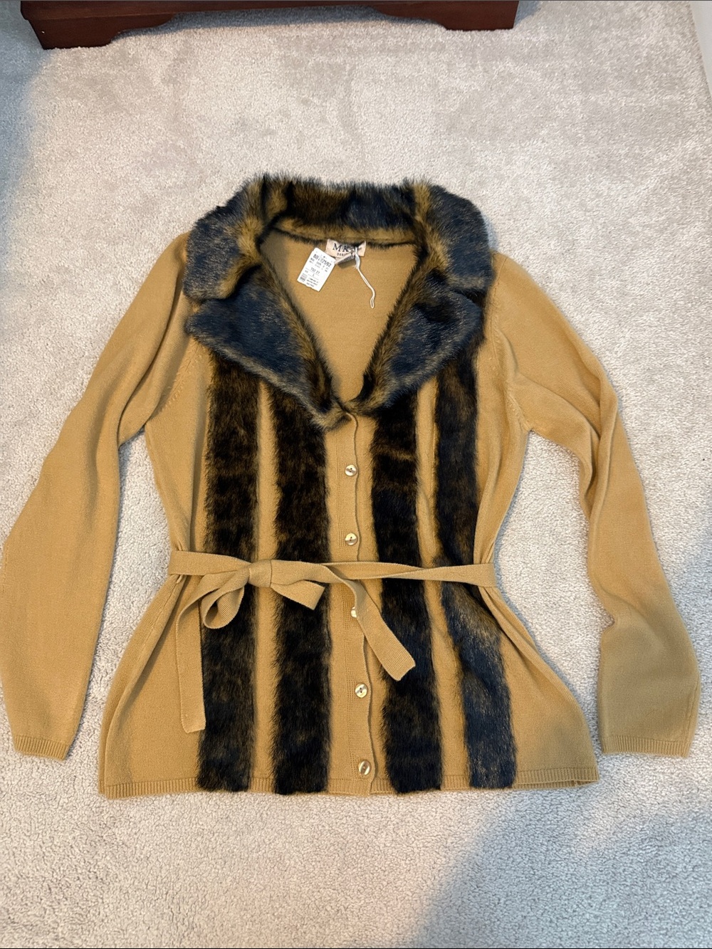 NWT M•K•M Design L faux fur v-neck cardigan